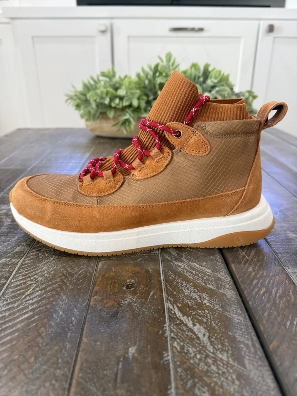 Nurture Response Elias Mixed Platform High-Top Sneaker Boot Size 8